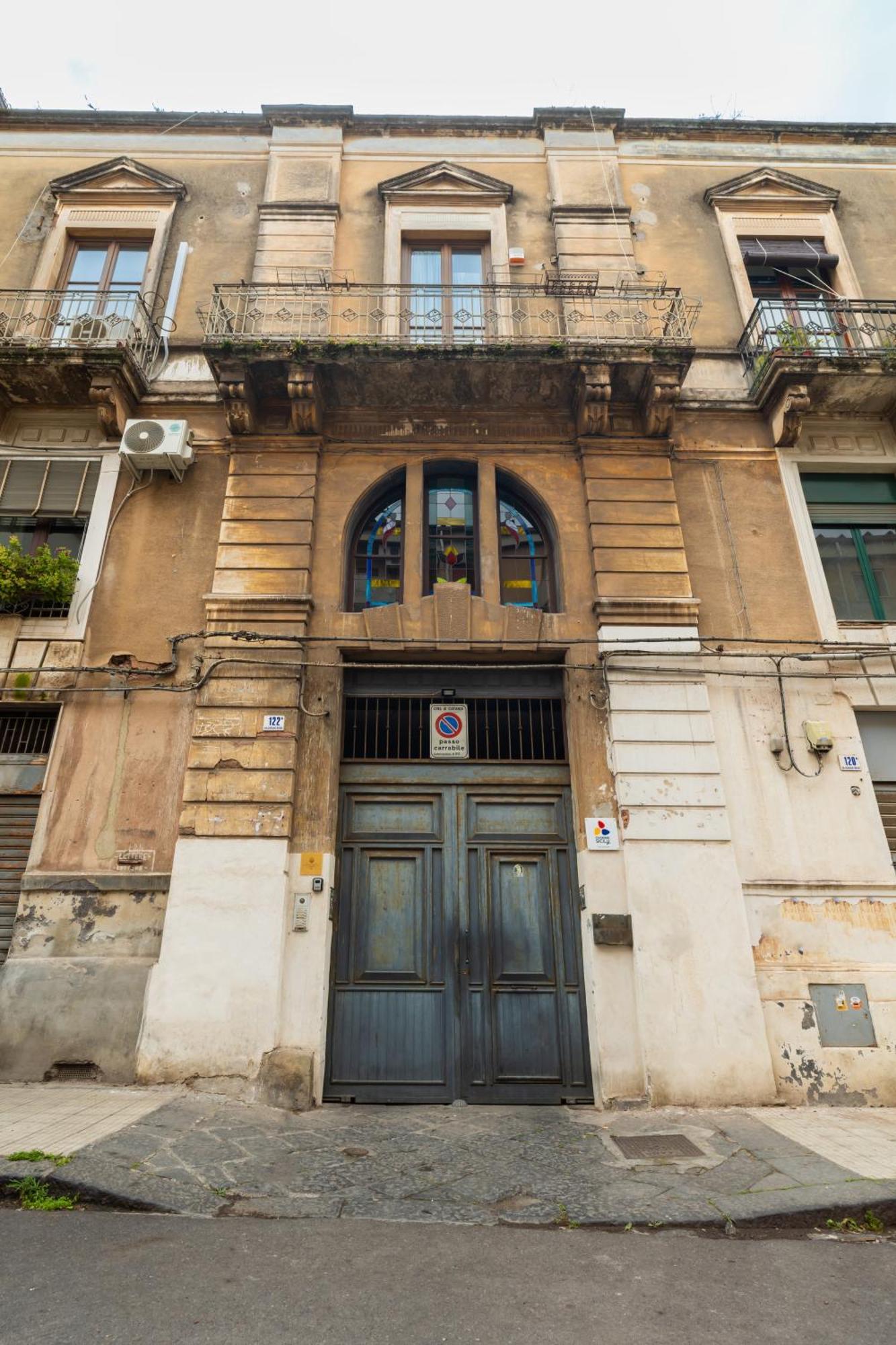 Canvas Sicily Apartment كاتانيا المظهر الخارجي الصورة